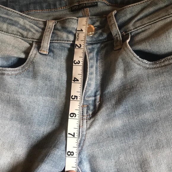 American Eagle Jeans - Picture 2 of 5
